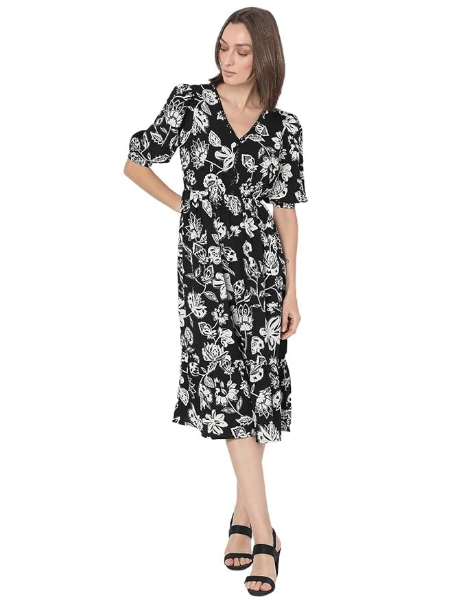 43-4.jpg VERO MODA Cotton Floral Printed Puff Sleeve Fit & Flare Midi Dress - Image 1
